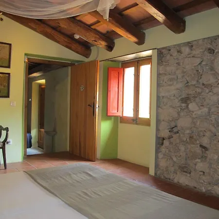 Country house Mas Can Puig De Fuirosos